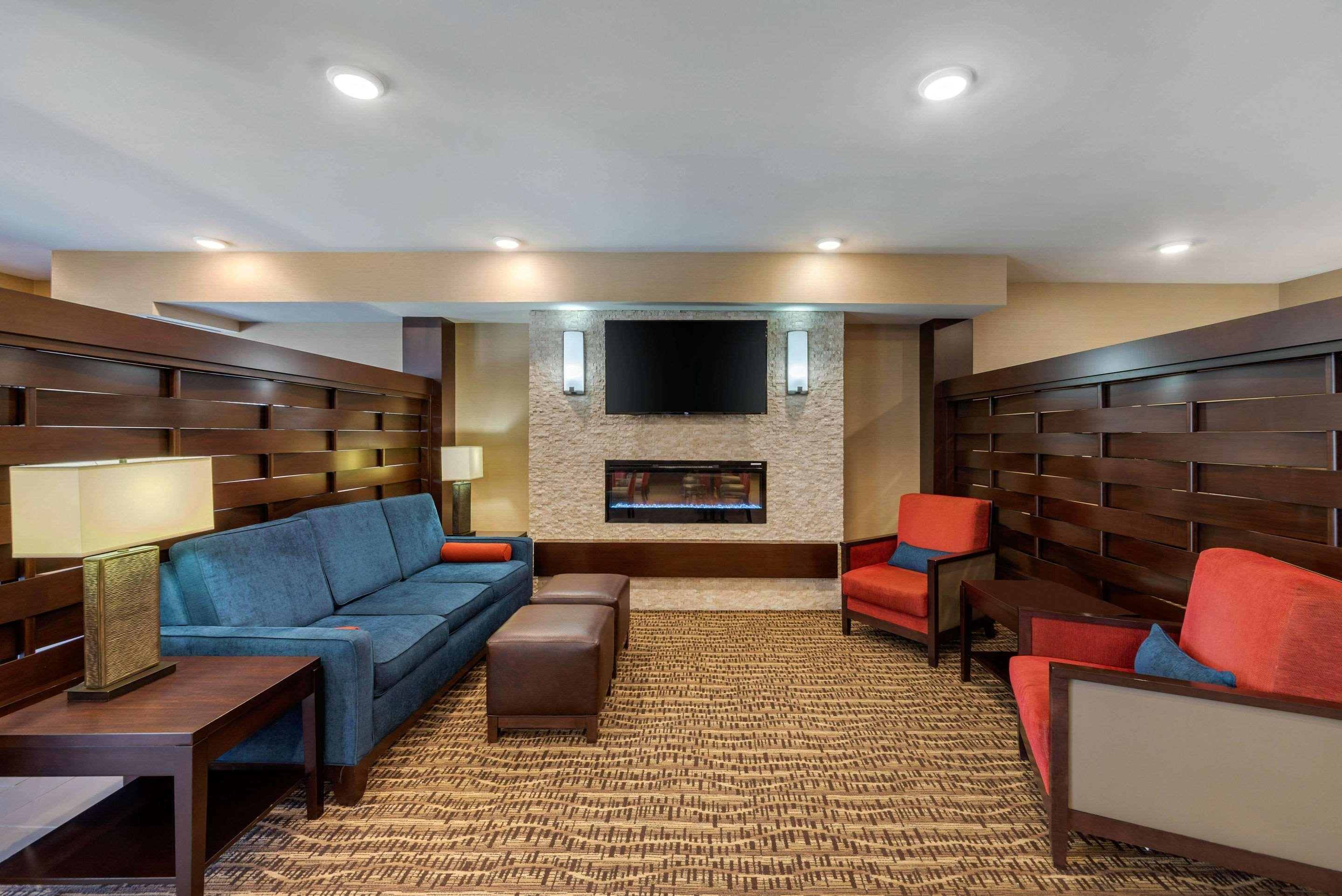 Comfort Inn & Suites Northern Kentucky Wilder Dış mekan fotoğraf